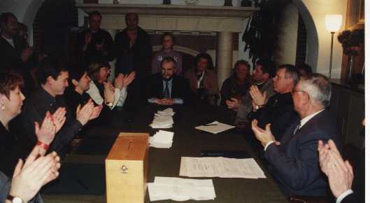 election2001.jpg (15898 octets)